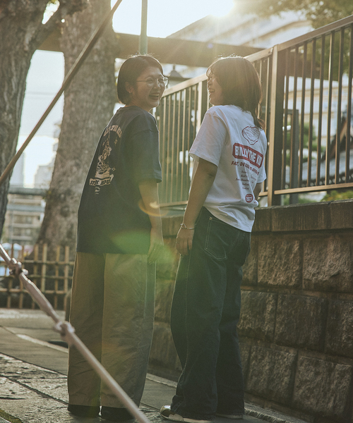 JOURNAL STANDARD(ジャーナルスタンダード)の「BILLY THE KID / ビリー・ザ・キッド Tシャツ(Tシャツ/カットソー・メンズ・ライトホワイト/ブラック系その他/ホワイト/ホワイト×ホワイト/ブラック/ネイビー/ホワイト系その他・LARGE/MEDIUM/XX-LARGE/X-LARGE)」の11枚目の写真