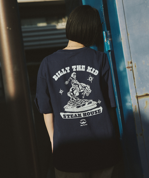 JOURNAL STANDARD(ジャーナルスタンダード)の「BILLY THE KID / ビリー・ザ・キッド Tシャツ(Tシャツ/カットソー・メンズ・ライトホワイト/ブラック系その他/ホワイト/ホワイト×ホワイト/ブラック/ネイビー/ホワイト系その他・LARGE/MEDIUM/XX-LARGE/X-LARGE)」の20枚目の写真