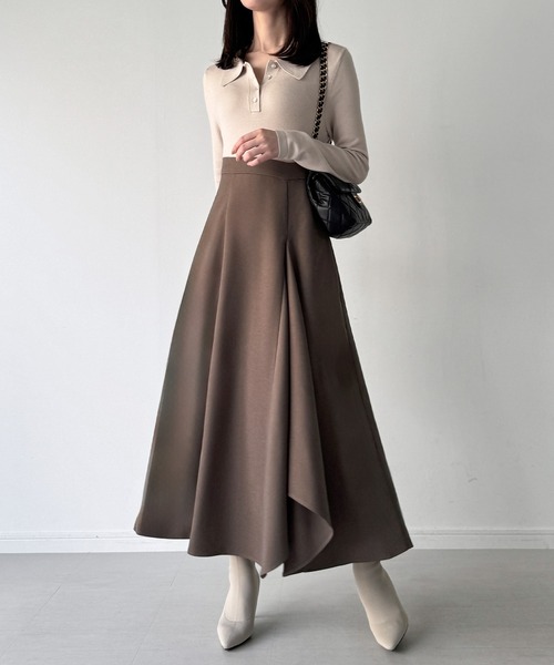 junoah(ジュノア)の「ポロニットドッキングラッフルフレアワンピース(薄手、裏地なし)(ワンピース・レディース・チャコール/グレイッシュベージュ/ブラック・SMALL/LARGE/MEDIUM)」の16枚目の写真