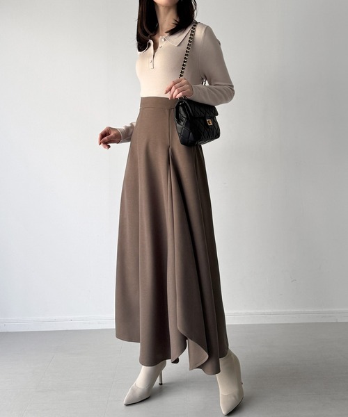 junoah(ジュノア)の「ポロニットドッキングラッフルフレアワンピース(薄手、裏地なし)(ワンピース・レディース・チャコール/グレイッシュベージュ/ブラック・SMALL/LARGE/MEDIUM)」の17枚目の写真