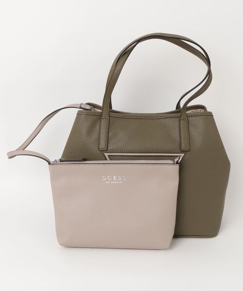 Guess（ゲス）の「PORTINI Trap Tote トートバッグ  （トートバッグ・レディース・ネイビー/ブラック/オリーブ/ライトベージュ・ONE SIZE）」の16枚目の写真