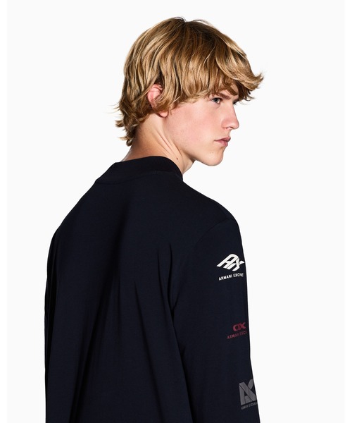 ARMANI EXCHANGE（アルマーニエクスチェンジ）の「【A|X アルマーニ エクスチェンジ】ランダムロゴ 長袖クルーネックTシャツ/REGULAR（Tシャツ/カットソー・メンズ・オフホワイト/ダークネイビー/レッド・X-LARGE/SMALL/MEDIUM/LARGE/XX-LARGE/X-SMALL）」の9枚目の写真