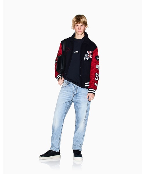 ARMANI EXCHANGE（アルマーニエクスチェンジ）の「【A|X アルマーニ エクスチェンジ】ランダムロゴ 長袖クルーネックTシャツ/REGULAR（Tシャツ/カットソー・メンズ・オフホワイト/ダークネイビー/レッド・X-LARGE/SMALL/MEDIUM/LARGE/XX-LARGE/X-SMALL）」の10枚目の写真