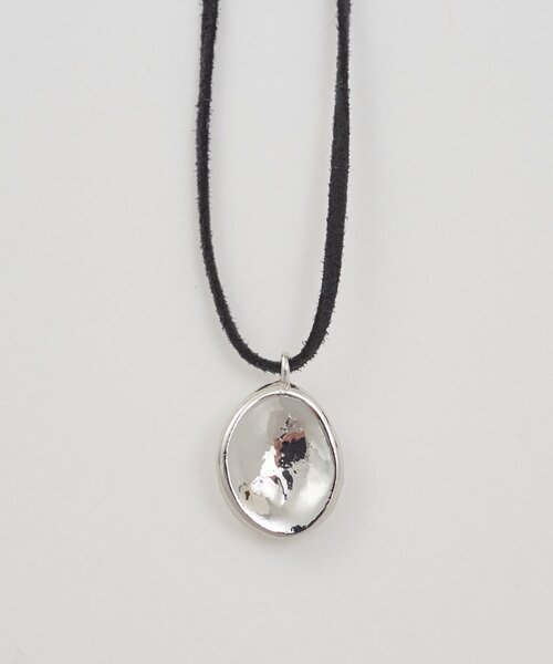 GALLARDAGALANTE(ガリャルダガランテ)の「スエードコードネックレス(ネックレス・レディース・ゴールド/シルバー・FREE)」の6枚目の写真