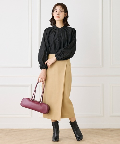 INED（イネド）の「ラメドットギャザーブラウス【セットアップ対応】（シャツ/ブラウス・レディース・カーキ/オフホワイト/ブラック・9号）」の21枚目の写真