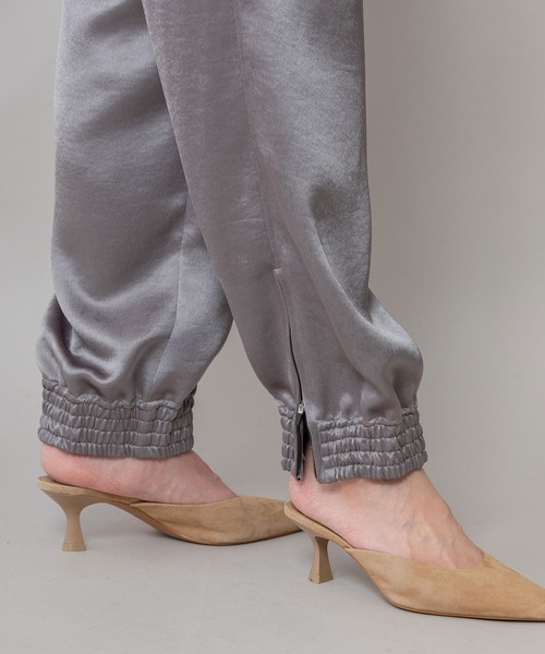 Munich（ミューニック）の「ヴィンテージダブルサテントラックパンツ（その他パンツ・レディース・キャメル/ブラック/グレー・M/S）」の22枚目の写真