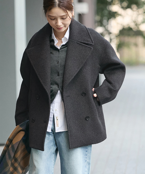 JOURNAL STANDARD（ジャーナルスタンダード）の「ウールアンゴラビックテーラーコート（その他アウター・レディース・ブラック系その他/ベージュ・36/38）」の2枚目の写真