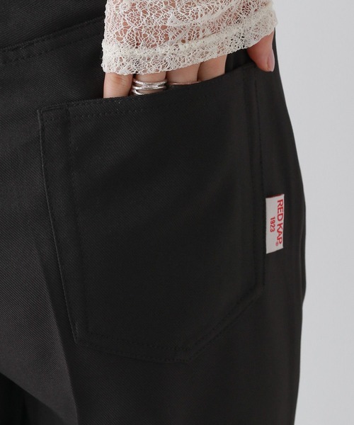 RED KAP（レッドキャップ）の「【RED KAP】別注/スリムセミフレアートパンツ（スラックス・レディース・ブラウン/ブラック・MEDIUM/LARGE）」の7枚目の写真