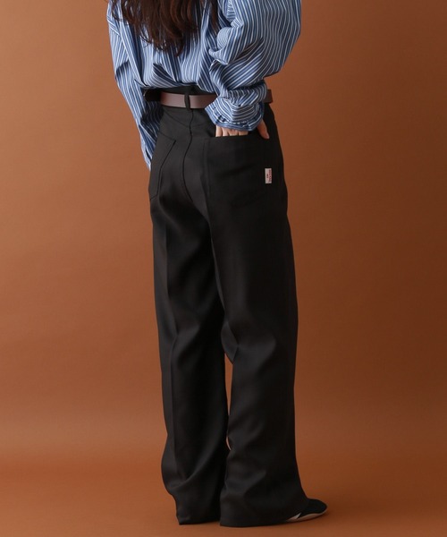 RED KAP（レッドキャップ）の「【RED KAP】別注/スリムセミフレアートパンツ（スラックス・レディース・ブラウン/ブラック・MEDIUM/LARGE）」の15枚目の写真