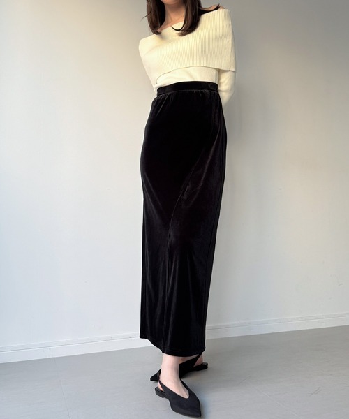junoah(ジュノア)の「カーブラインベロアスリットスカート(スカート・レディース・ブラック/ブラウン/グレー・LARGE/MEDIUM/SMALL)」の12枚目の写真