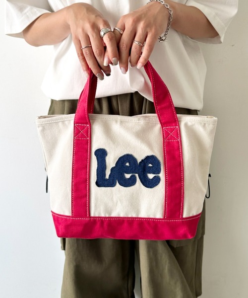 Lee(リー)の「Lee/リー ロゴパッチワーク ミニトートバッグ/デニム/チェック/キャンバス(トートバッグ・レディース・ネイビー/レッド/ブラック・FREE)」の1枚目の写真