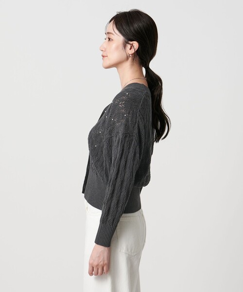 UNITED ARROWS（ユナイテッドアローズ）の「フェイクパール レース カーディガン ウォッシャブル（カーディガン/ボレロ・レディース・ブラック/ダークグレー・FREE）」の9枚目の写真