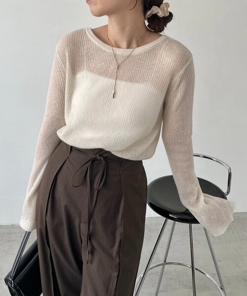 CAPRICIEUX LE'MAGE(カプリシューレマージュ)の「〈C.L〉カシミアウールフレアスリーブニット(ニット/セーター・レディース・グレー/ブラック/ホワイト系その他/ピンク・FREE)」の5枚目の写真