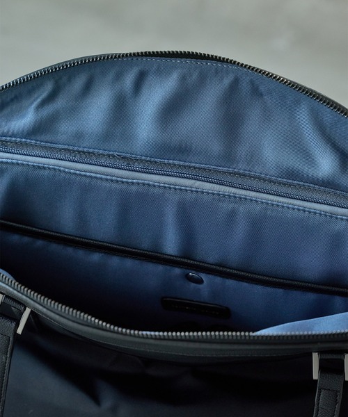 12Twelve Agenda（トゥエルブ　アジェンダ）の「A4ナイロントートバッグ［14インチPC］（トートバッグ・レディース・ベージュ/チャコールグレー/ブラック・FREE）」の9枚目の写真