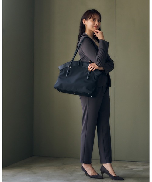 12Twelve Agenda（トゥエルブ　アジェンダ）の「A4ナイロントートバッグ［14インチPC］（トートバッグ・レディース・ベージュ/チャコールグレー/ブラック・FREE）」の5枚目の写真