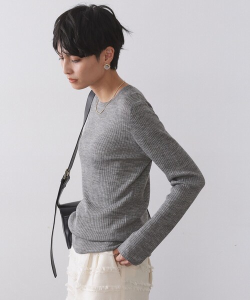 OPAQUE.CLIP（オペークドットクリップ）の「シアーリブニット【洗濯機OK】（ニット/セーター・レディース・グレー/オフホワイト/ボルドー/ブルー系その他/ブラック・42/40/38）」の10枚目の写真