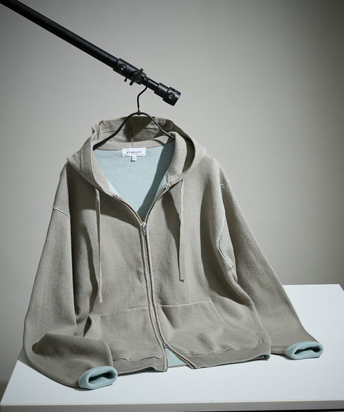 ABAHOUSE（アバハウス）の「【リバーシブルカラー】14Gコットン ニット ZIPパーカー（パーカー・メンズ・ライトグレー/ブラウン/ダークネイビー/グレイッシュベージュ・44/46/48）」の17枚目の写真