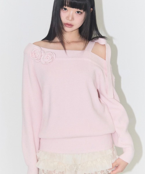 ILLIGO(イリゴ)の「【日本未発売/WEB限定】ILLIGO(イリゴ)/ブローチ付き オフショルダー ニット プルオーバー/BLOOM BOW OFF-SHOULDER KNIT(ニット/セーター・レディース・アイボリー/ブラック/ピンク・M)」の18枚目の写真