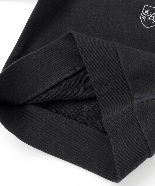 BeBe(ベベ)の「CRUISESロゴ刺しゅう襟付きトレーナー(100~150cm)(スウェット・キッズ・ブラック/グレー・130cm/120cm/100cm/110cm/140cm/150cm)」の16枚目の写真