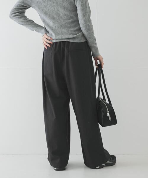 URBAN RESEARCH(アーバンリサーチ)の「『3サイズ展開』『イージーケア』 ウール混タックギャザーストレートパンツ(その他パンツ・レディース・ブラック/チャコールグレー/ベージュ/その他2/その他1・36/40/38)」の6枚目の写真