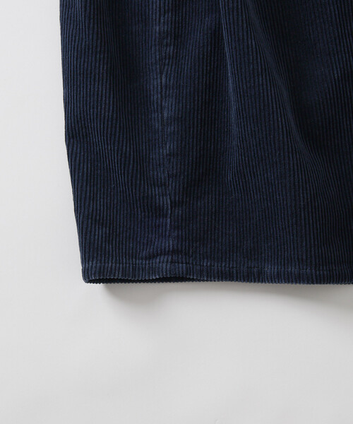 FREAK'S STORE(フリークスストア)の「ワイドシルエット ワンウォッシュ カーブ コーデュロイパンツ(その他パンツ・メンズ・ブラック/オリーブ/ブラウン/ネイビー・MEDIUM/LARGE/SMALL)」の10枚目の写真