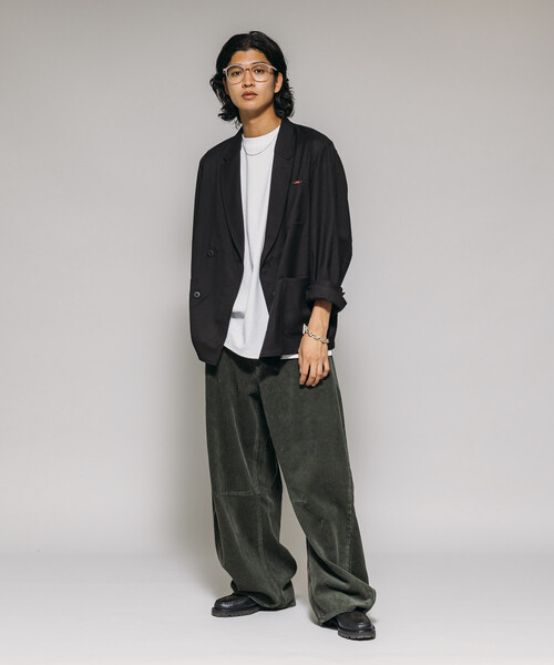 FREAK'S STORE(フリークスストア)の「ワイドシルエット ワンウォッシュ カーブ コーデュロイパンツ(その他パンツ・メンズ・ブラック/オリーブ/ブラウン/ネイビー・MEDIUM/LARGE/SMALL)」の22枚目の写真