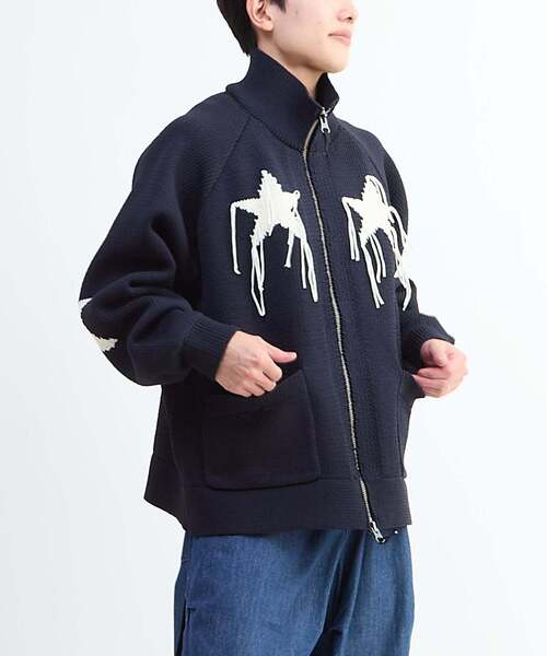 CONVERSE TOKYO(コンバーストウキョウ)の「STAR★ FRINGE COWICHAN CARDIGAN(ニット/セーター・レディース・ネイビー/アイボリー/サックスブルー/ブラック・SMALL/MEDIUM)」の5枚目の写真