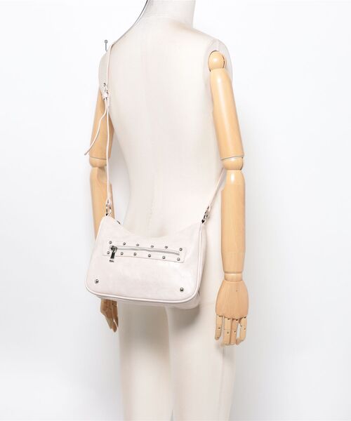 frunco(フランコ)の「2wayスタッズBAG(ショルダーバッグ・レディース・ブラック/ホワイト/ブラウン・FREE)」の20枚目の写真