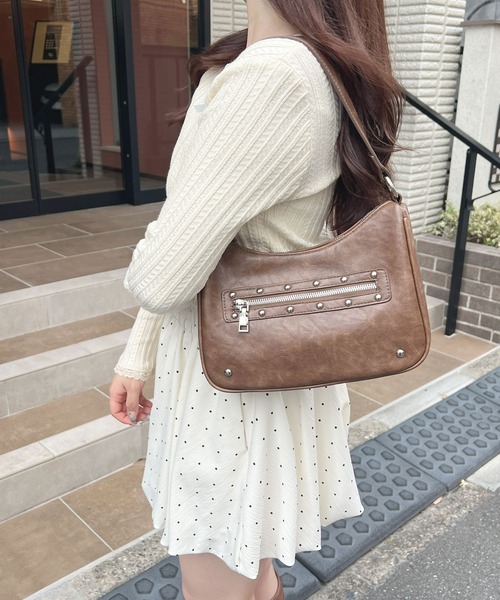 frunco(フランコ)の「2wayスタッズBAG(ショルダーバッグ・レディース・ブラック/ホワイト/ブラウン・FREE)」の3枚目の写真