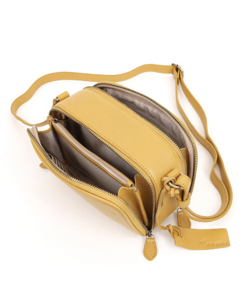 ATLANTA（アトランタ）の「アトランタ ATLANTA / 牛革BOX型ウォレットショルダー（ショルダーバッグ・レディース・イエロー/シルバー系その他3/キャメル/グリーン/グレイッシュベージュ/アイボリー/ブラック・FREE）」の8枚目の写真