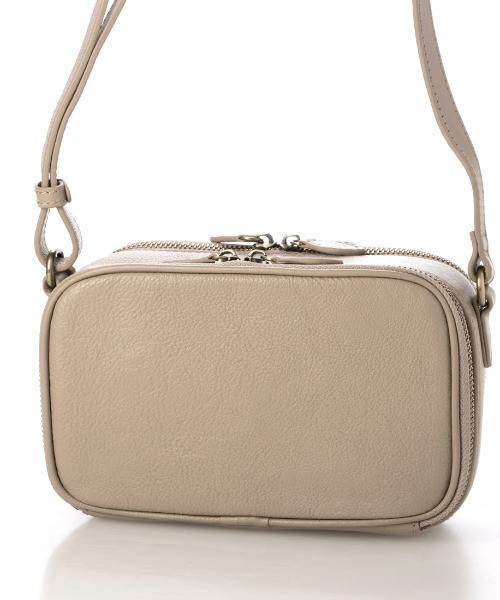 ATLANTA（アトランタ）の「アトランタ ATLANTA / 牛革BOX型ウォレットショルダー（ショルダーバッグ・レディース・イエロー/シルバー系その他3/キャメル/グリーン/グレイッシュベージュ/アイボリー/ブラック・FREE）」の18枚目の写真