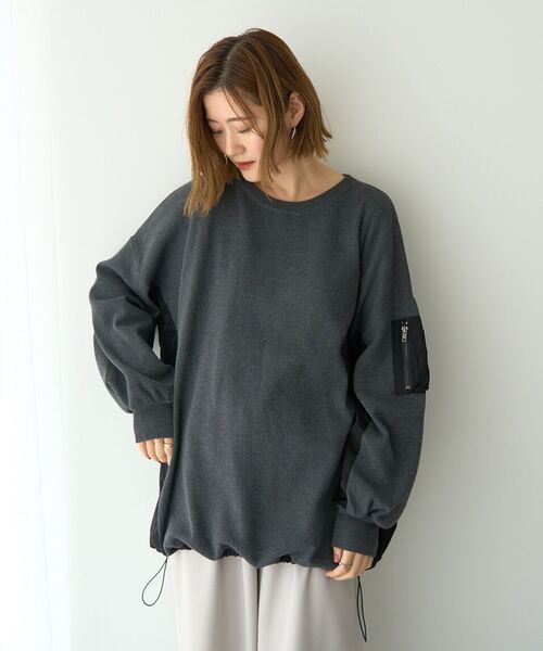 Editt by YECCA VECCA（エディットバイイェッカヴェッカ）の「素材MIX裾ドロストニット（ニット/セーター・レディース・ブラック/チャコールグレー/ブルー・FREE）」の2枚目の写真