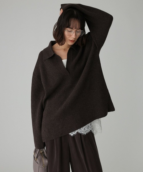 BABYLONE（バビロン）の「スキッパーミドルゲージニットプルオーバー（ニット/セーター・レディース・ブラウン/ライトベージュ・フリー）」の2枚目の写真