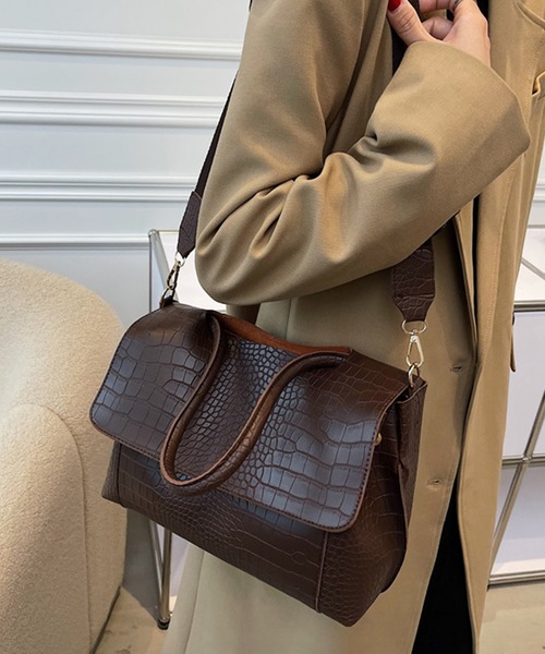 c.u.l（シーユーエル）の「クロコ型押し風 レザーライク ショルダーバッグ cula1339（ショルダーバッグ・レディース・ブラウン/ブラック/ダークブラウン・FREE）」の10枚目の写真