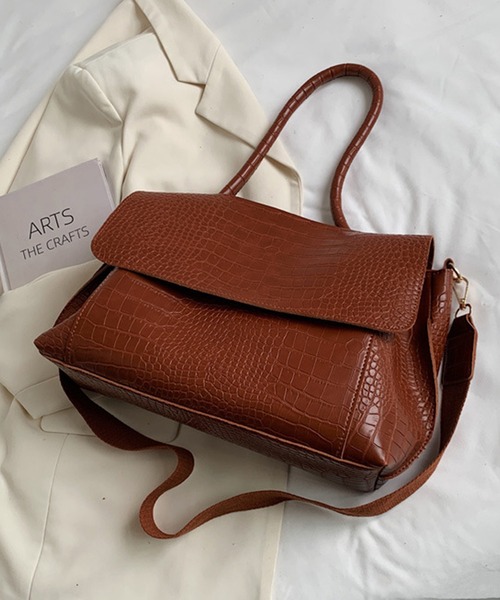 c.u.l（シーユーエル）の「クロコ型押し風 レザーライク ショルダーバッグ cula1339（ショルダーバッグ・レディース・ブラウン/ブラック/ダークブラウン・FREE）」の16枚目の写真