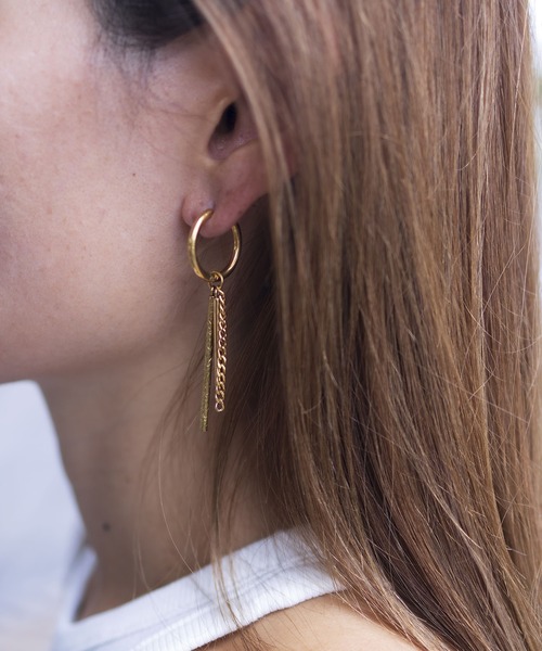 IRIEBEACH（アイリービーチ）の「dangling hoop pierce/【ハワイアンジュエリー】【サージカルステンレス】【金属アレルギー対応】【IRIEBEACH / アイリービーチ】つけっぱなしOK（ピアス（片耳用）・レディース・シルバー/ピンク/ゴールド・FREE）」の13枚目の写真