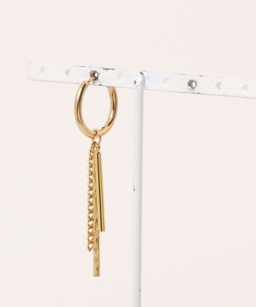 IRIEBEACH（アイリービーチ）の「dangling hoop pierce/【ハワイアンジュエリー】【サージカルステンレス】【金属アレルギー対応】【IRIEBEACH / アイリービーチ】つけっぱなしOK（ピアス（片耳用）・レディース・シルバー/ピンク/ゴールド・FREE）」の8枚目の写真