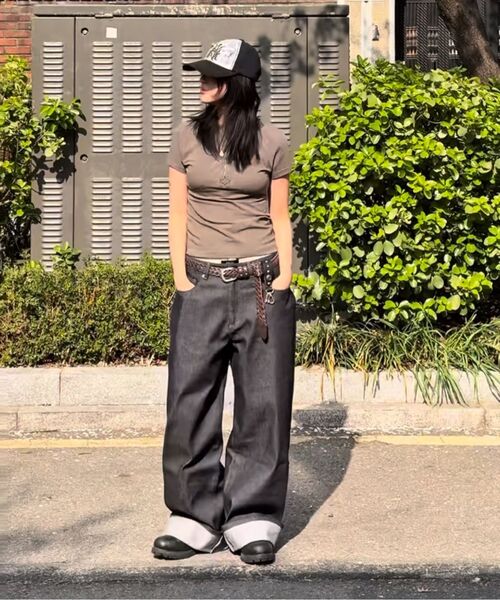 Cinch Back Denim Pants (Black)（デニムパンツ）｜AAKAM（アーカム