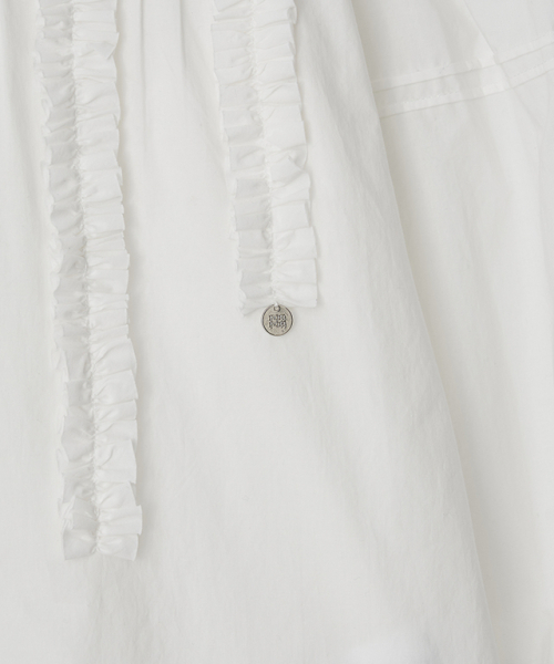 RONRON(ロンロン)の「FRILLY RUFFLE RIBBON TIE VINTAGE BLOUSE WHITE(シャツ/ブラウス・レディース・その他・FREE)」の5枚目の写真