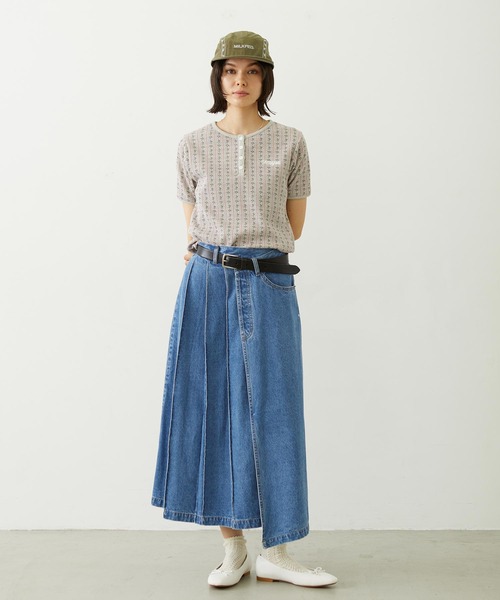 MILKFED.（ミルクフェド）の「ASYMMETRICAL LONG SKIRT（デニムスカート・レディース・ライトブルー/ライトインディゴブルー・M/S）」の17枚目の写真