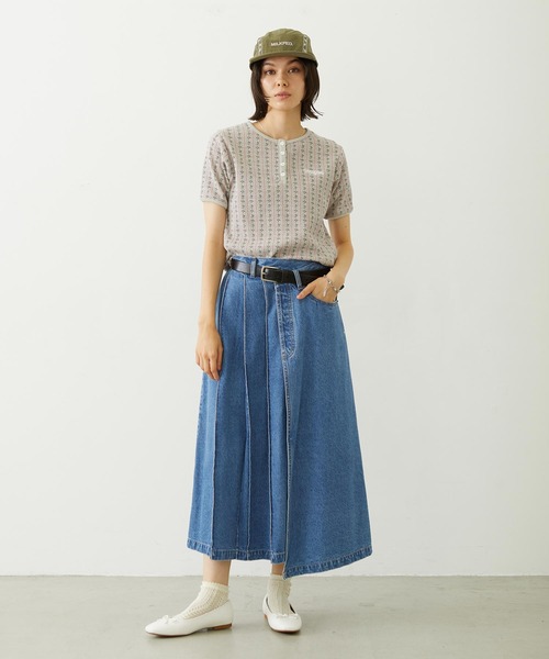 MILKFED.（ミルクフェド）の「ASYMMETRICAL LONG SKIRT（デニムスカート・レディース・ライトブルー/ライトインディゴブルー・M/S）」の18枚目の写真