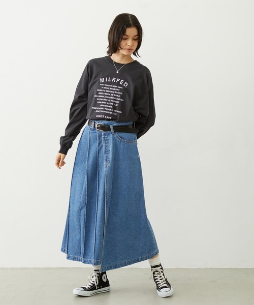 MILKFED.（ミルクフェド）の「ASYMMETRICAL LONG SKIRT（デニムスカート・レディース・ライトブルー/ライトインディゴブルー・M/S）」の12枚目の写真