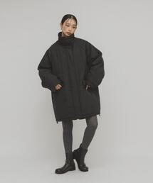 KBF（ケイビーエフ）の「モンスターパテッドミドルコート（ダウンジャケット/コート）」