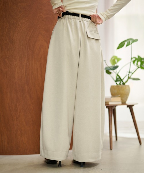 LAULEN(ローレン)の「center seam curve wide pants /センターシームカーブワイドパンツ(その他パンツ・レディース・アイボリー/ライトグレー/チャコールグレー・S/M)」の7枚目の写真