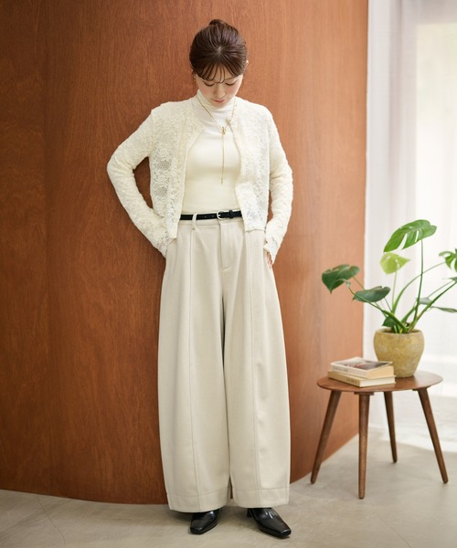 LAULEN(ローレン)の「center seam curve wide pants /センターシームカーブワイドパンツ(その他パンツ・レディース・アイボリー/ライトグレー/チャコールグレー・S/M)」の8枚目の写真