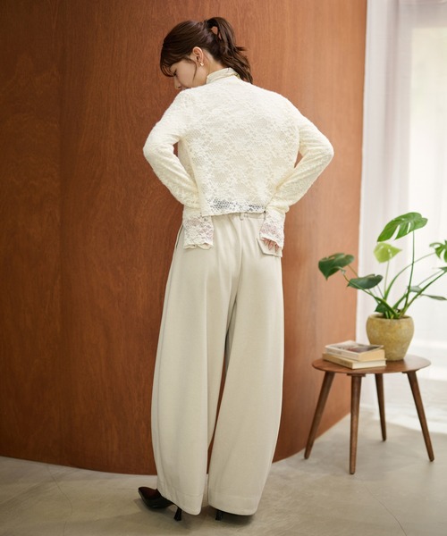 LAULEN(ローレン)の「center seam curve wide pants /センターシームカーブワイドパンツ(その他パンツ・レディース・アイボリー/ライトグレー/チャコールグレー・S/M)」の11枚目の写真