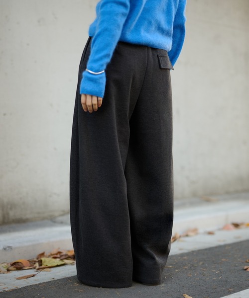 LAULEN(ローレン)の「center seam curve wide pants /センターシームカーブワイドパンツ(その他パンツ・レディース・アイボリー/ライトグレー/チャコールグレー・S/M)」の20枚目の写真