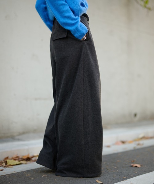 LAULEN(ローレン)の「center seam curve wide pants /センターシームカーブワイドパンツ(その他パンツ・レディース・アイボリー/ライトグレー/チャコールグレー・S/M)」の21枚目の写真