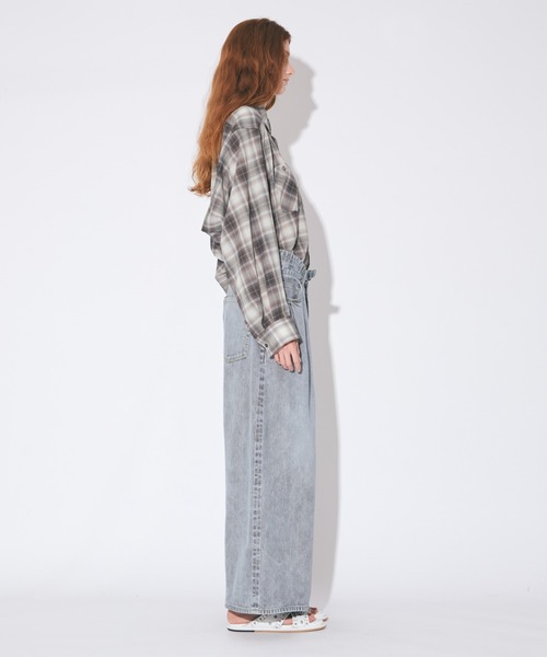 beautiful people（ビューティフルピープル）の「selvedge denim o/d  cropped wide pants（デニムパンツ・レディース・サックスブルー/ベージュ・38/36）」の13枚目の写真