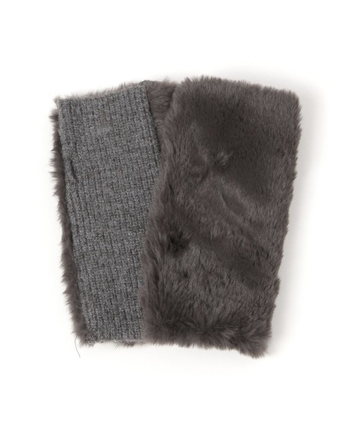 studio CLIP(スタディオクリップ)の「フェイクファーニットアームウォーマー(アームカバー・レディース・ブラウン/ベージュ/チャコール・FREE)」の7枚目の写真